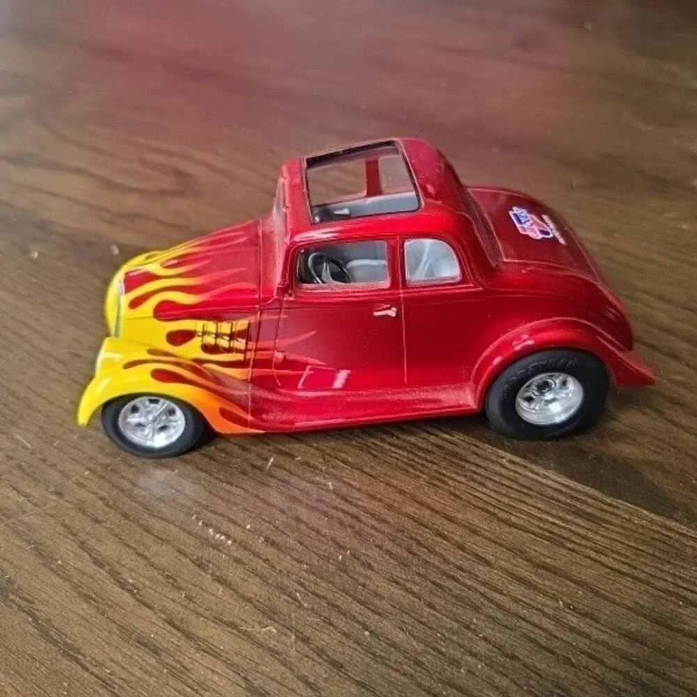 1933 Willys Coupe‎ 1/24 Scale First Gear Carquest Street Rod